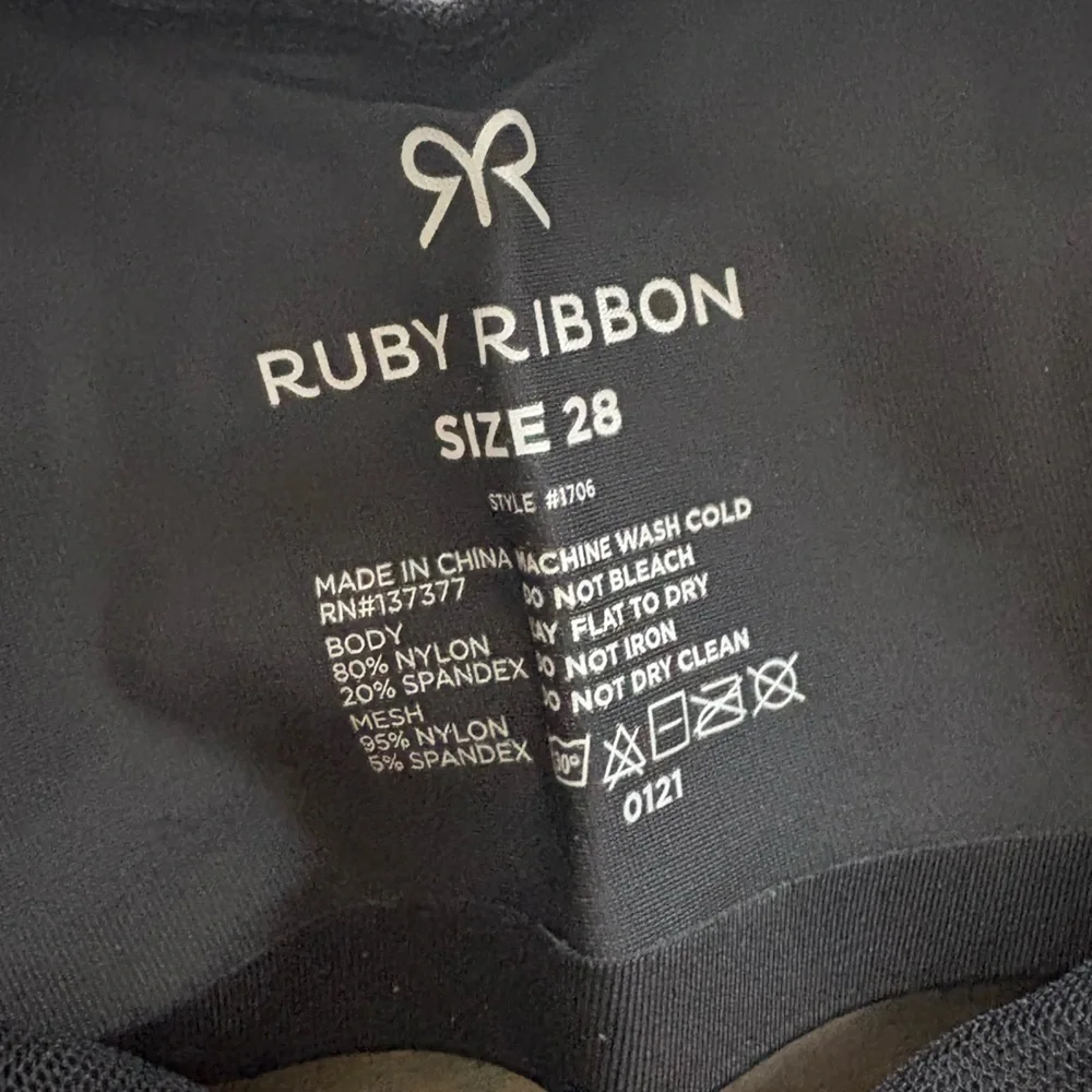 Ruby Ribbon Pin-up Racerback Demo Bra Black NWT
